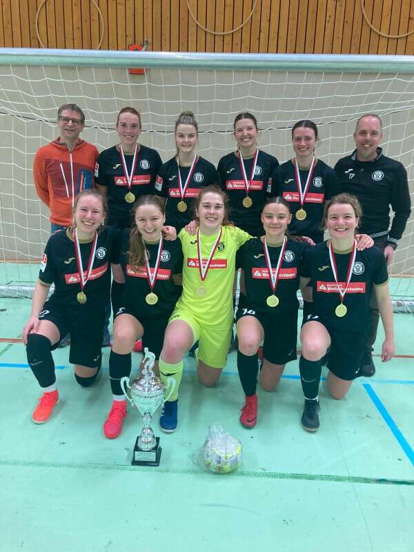 Titelhattrick in der Halle f&uuml;r die Delbr&uuml;cker Frauen